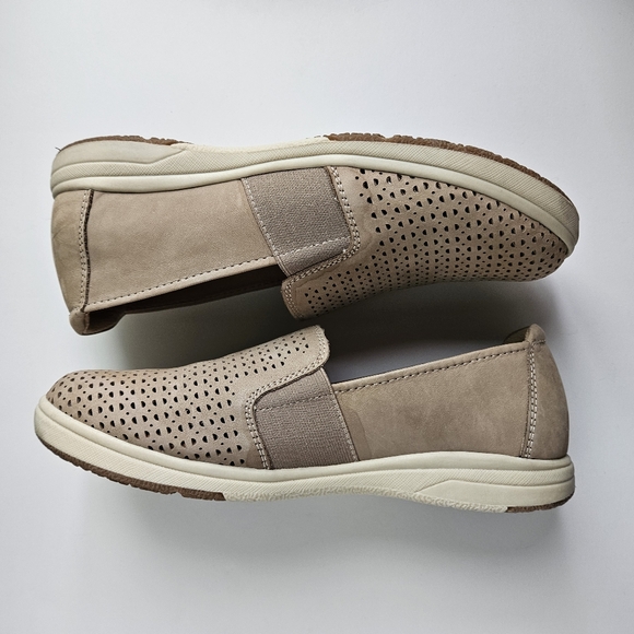 Earth Origins Elin Sneaker (Coco, Size 7.5 Wide) - Picture 6 of 8